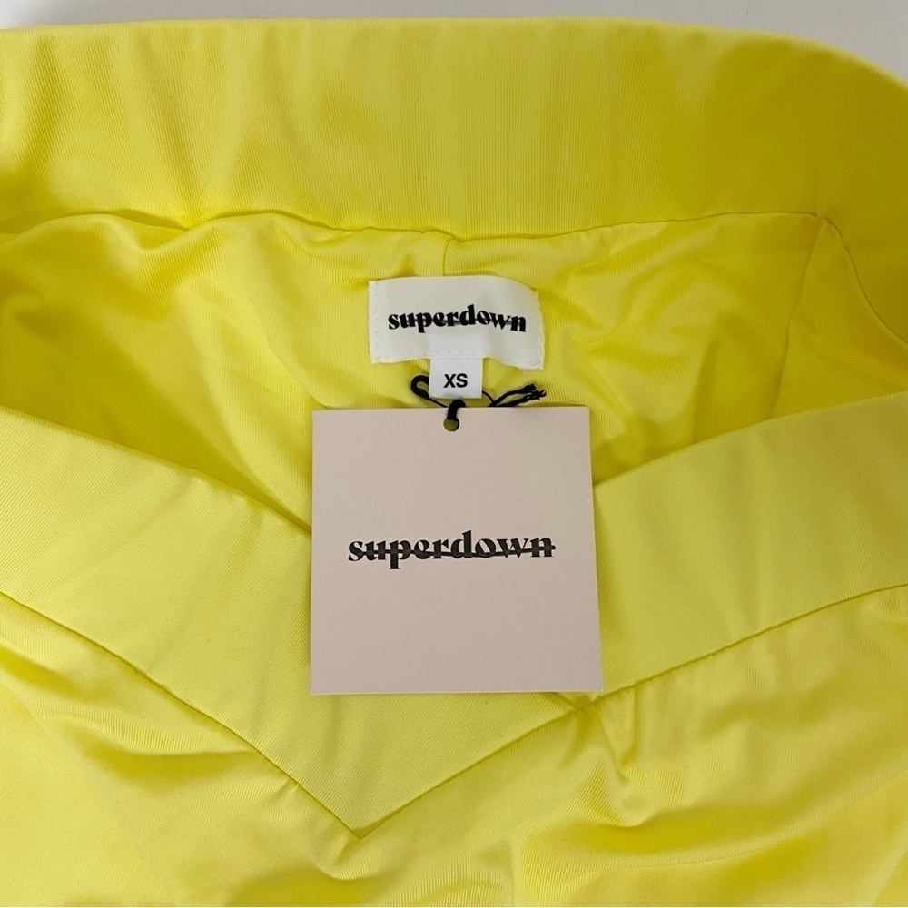 Superdown Raquel Skirt in Yellow Size XS - Picture 8 of 11